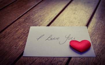 2022年常用爱情句子集合50句