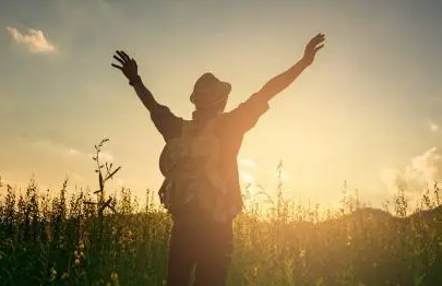 积极向上正能量的句子（正能量励志图片）